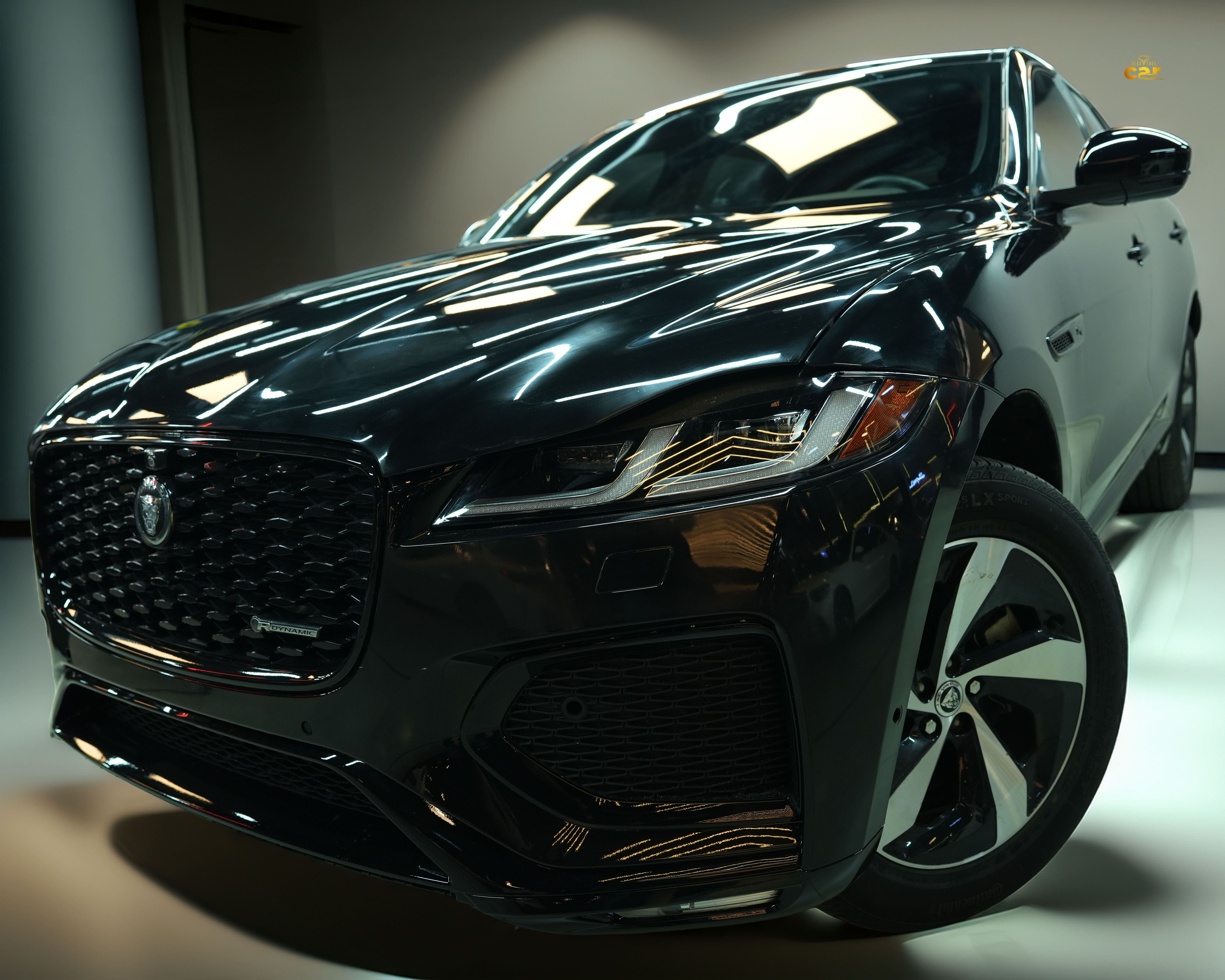 Car image 10